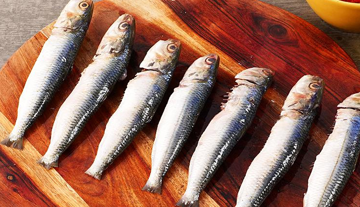 daily calcium intake,calcium intake for men and women,recommended calcium intake,calcium requirements for adults,importance of calcium in diet,calcium-rich foods for daily intake,benefits of adequate calcium intake,daily calcium intake for health,calcium intake guidelines,how much calcium should men and women consume