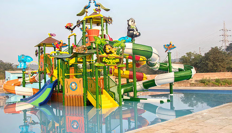 maharashtra water parks,imagicaa water park,water kingdom essel world,shangrila resort water park,suraj water park maharashtra,great escape water park,sargam water park,krazy castle aqua park,maharashtra aqua adventures,family fun maharashtra water parks