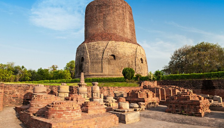 सावन में अद्भुत नजारा पेश करते हैं बनारस के मंदिर और घाट, कभी शांत नहीं होती मणिकर्णिका घाट की अग्नि banaras ghats in varanasi,varanasi ghat attractions,exploring banaras ghats,famous ghats of varanasi,varanasi riverfront ghats,must-visit ghats in banaras,spiritual significance of varanasi ghats,ghat rituals in banaras,varanasi ghats at dawn and dusk,serene experience at banaras varanasi ghat