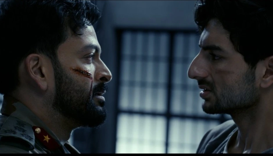 sarzameen review,kajol,prithviraj sukumaran,ibrahim ali khan,kayoze irani,dharma productions,star studios,bollywood 2025,kashmir backdrop,hindi cinema