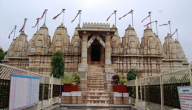 इतिहास प्रेमियों के लिए स्वर्ग से कम नहीं है चित्तौड़गढ़, जानें यहां के प्रमुख दर्शनीय स्थल chittorgarh tourist places,explore chittorgarh attractions,best places to visit in chittorgarh,chittorgarh historical sites,chittorgarh fort and palaces,top tourist destinations in chittorgarh,chittorgarh sightseeing spots,famous landmarks in chittorgarh,cultural heritage of chittorgarh,must-visit places in chittorgarh