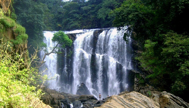 karnataka waterfalls to explore,amazing waterfalls in karnataka,best waterfalls to visit in karnataka,karnataka stunning waterfall spots,must-see waterfalls in karnataka,karnataka picturesque waterfall destinations,explore karnataka breathtaking waterfalls,top cascades to visit in karnataka,karnataka natural waterfall wonders,karnataka waterfall travel guide