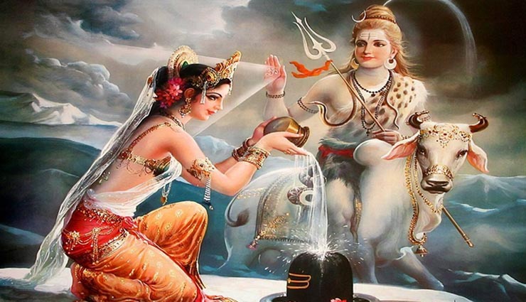 इच्छित मनोकामना के अनुसार चढाएं शिवलिंग पर फूल, बनेंगे सभी काम