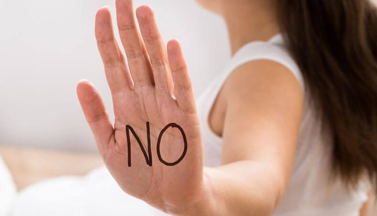 stress and beauty,impact of stress on physical appearance,surprising effects of stress on beauty,beauty problems caused by stress,mental health and beauty,stress and skin problems,hair loss due to stress,dark circles caused by stress,stress and acne,how stress affects your appearance