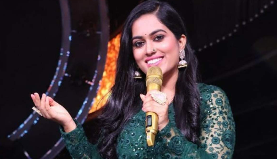 selena gomez,singer selena gomez,actress selena gomez,benny blanco,selena benny marriage,sayli kamble,singer sayli kamble,indian idol 12,dhawal patil,sayli dhawal