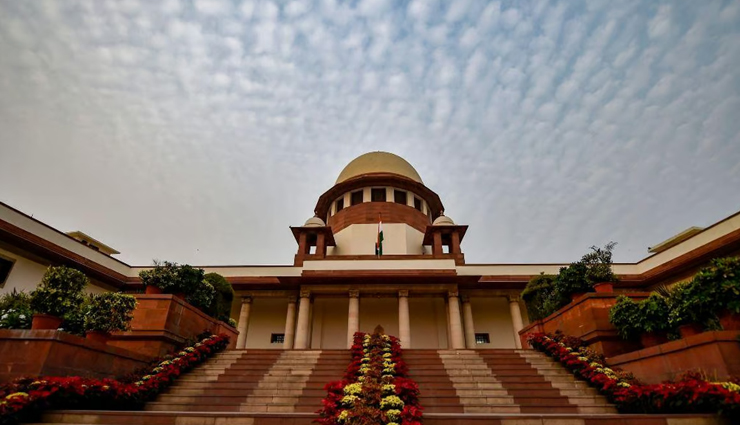 सुप्रीम कोर्ट ने खारिज की बिलकिस बानो मामले में दो दोषियों की सजा माफी रद्द करने के खिलाफ याचिका
