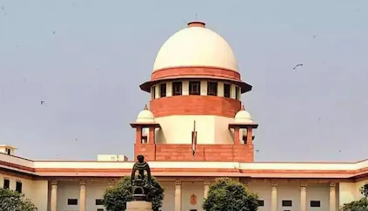 लम्बे समय तक लिव इन रिलेशनशिप में रहने के बाद बलात्कार का दावा नहीं कर सकती: सुप्रीम कोर्ट