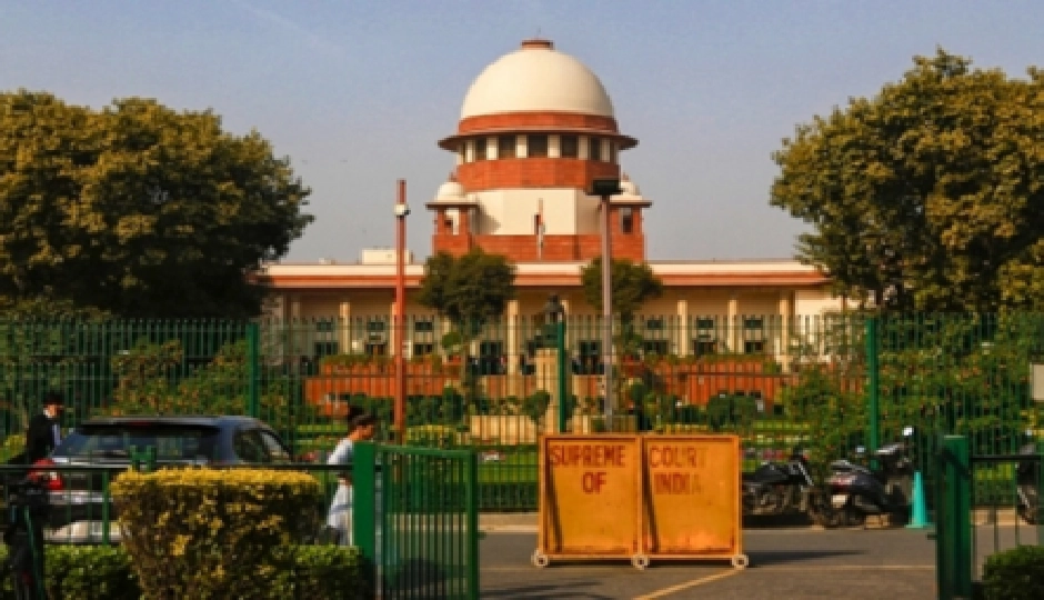 बिहार SIR मामला: SC ने चुनाव आयोग से पूछा– आधार और राशन कार्ड क्यों नहीं मान्य? NRC जैसे कदम पर जताई चिंता बिहार SIR मामला: SC ने चुनाव आयोग से पूछा– आधार और राशन कार्ड क्यों नहीं मान्य? NRC जैसे कदम पर जताई चिंता