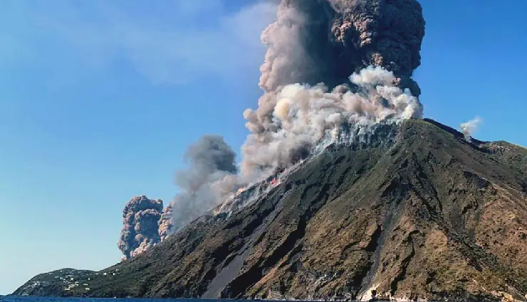 once-in-a-lifetime adventures,world most thrilling experiences,adventure travel bucket list,unique global adventures,extreme adventures worldwide,epic global adventures,unforgettable travel experiences,daredevil experiences worldwide,extreme sports and adventures,extraordinary travel escapades,thrilling once-in-a-lifetime journeys,adventure tourism destinations,adrenaline-fueled global exploits,uncommon adventures worldwide,unique thrill-seeking experiences