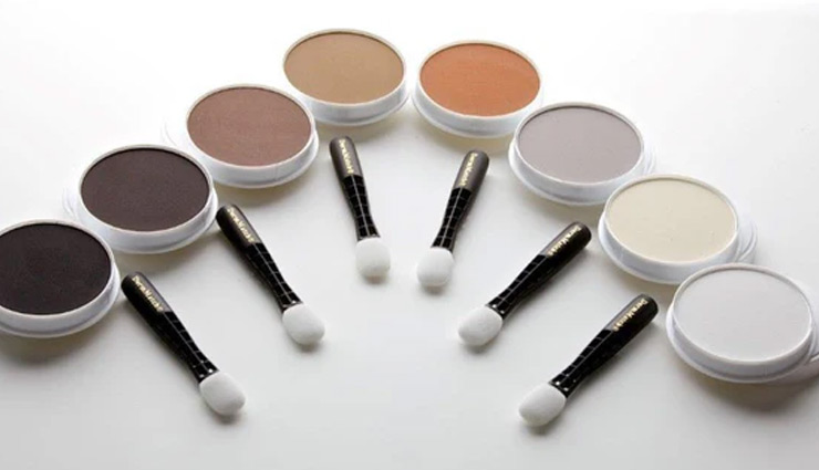 fake thicker hairline,tricks for a fuller hairline,how to make hairline look thicker,hairline thinning solutions,hair fibers for thinning hair,makeup for hairline,volumizing products for hairline,scalp concealer tips,hairline hacks,tips for receding hairline,hair growth oils,aloe vera for hairline