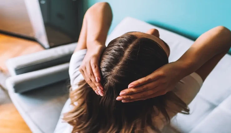 rose petals skincare,beauty benefits of roses,natural skin toner,rose petal facial,rose for glowing skin,rose water benefits,herbal skincare ingredients,natural beauty remedies,calming skincare,rose in beauty routine