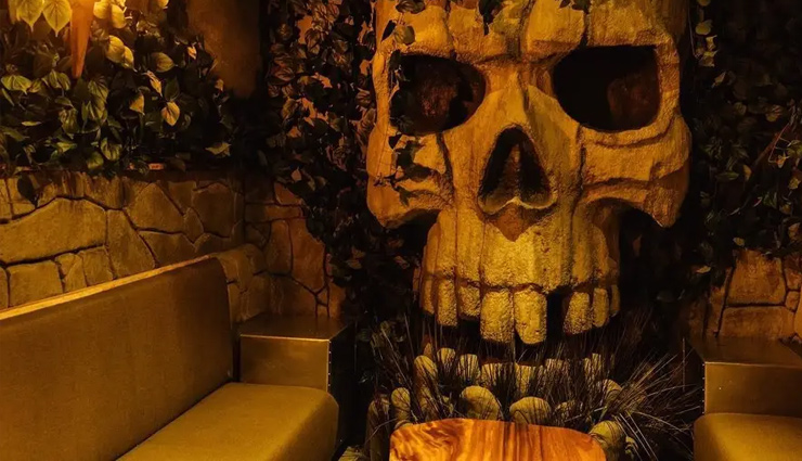 खौफ के बीच खाने का मजा लेना हैं तो चले आइये दुनिया के इन 10 सबसे डरावने रेस्टोरेंट