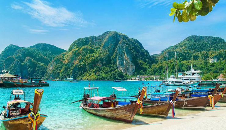 scenic places to visit in india,india,places to visit in india,hemis national park,jammu and kashmir,the islands,andaman,calangute beach,goa,khardung la,ladakh,kangchenjunga peak,sikkim,valley of flowers,uttarakhand,kerala backwaters,kerala