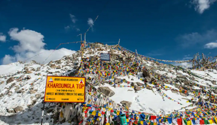 scenic places to visit in india,india,places to visit in india,hemis national park,jammu and kashmir,the islands,andaman,calangute beach,goa,khardung la,ladakh,kangchenjunga peak,sikkim,valley of flowers,uttarakhand,kerala backwaters,kerala