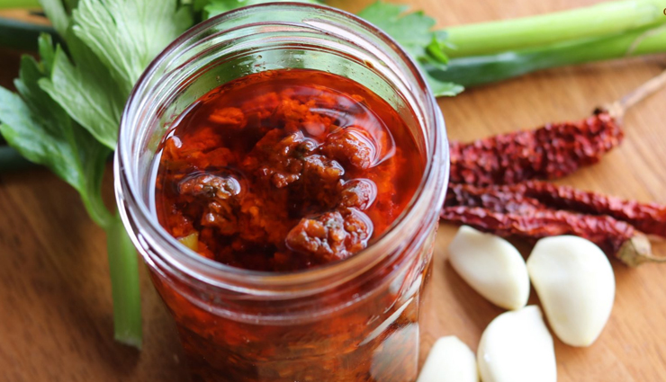 schezwan sauce,spicy schezwan sauce,hot spicy sauce recipes,easy recipe,hunger struck,food