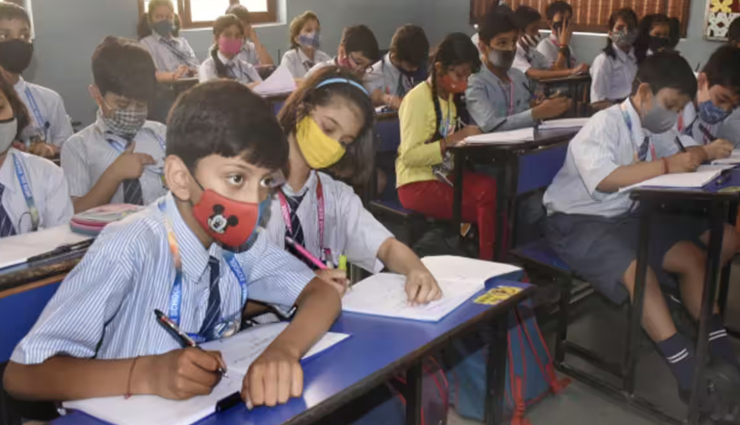 स्कूल टीचर ने समुदाय विशेष के धर्मस्थलों को लेकर की टिप्पणी, मामला दर्ज