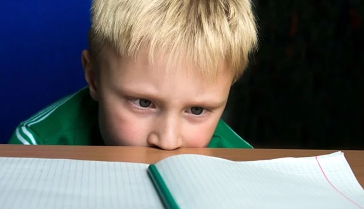 child school warning signs,signs of trouble in school for kids,red flags for issues in child school life,school-related concerns for children,identifying problems with child school experience,warning signals of school-related problems in kids,school issues affecting children: signs to watch