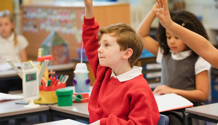 parenting tips,parenting tips in hindi,kids to protect in school