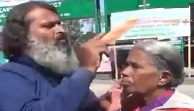 son,mother,travel,old scooter,viral video,anand mahindra,gift,kuv100 car,weird news in hindi