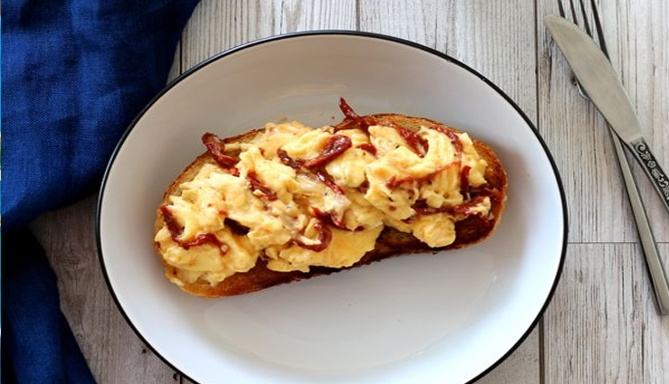 scrambled eggs,scrambled eggs recipes,hunger struck,food,easy recipes