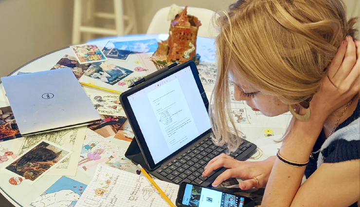 natural energy boosters,healthy ways to increase energy,boosting energy levels naturally,energy-boosting tips,revitalize with natural energy,foods for sustained energy,lifestyle for enhanced energy,natural remedies for fatigue,energy-boosting habits,holistic energy enhancement