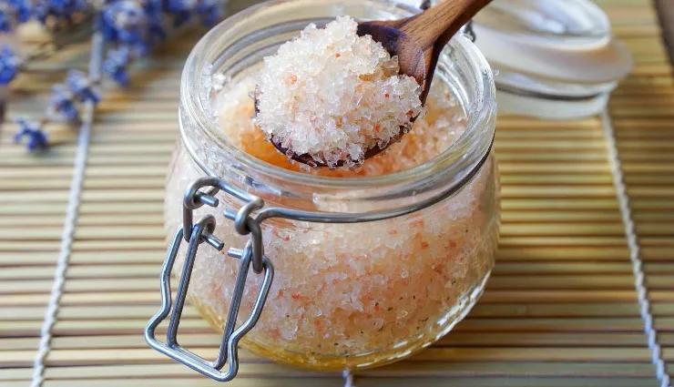 olive oil benefits for skin,olive oil for hair growth,olive oil moisturizer,olive oil anti-ageing remedy,olive oil for dandruff,olive oil for sensitive skin,olive oil hair mask,olive oil natural conditioner,olive oil for glowing skin,olive oil beauty tips