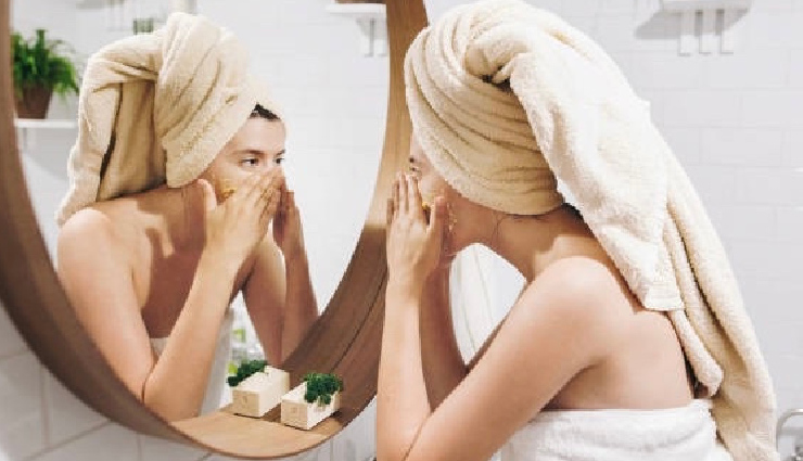 सर्दियों में ड्राय स्किन की देखभाल कैसे करें: आसान टिप्स और ट्रिक्स
dry skin care in winter,tips for dry skin in winter,winter skincare routine,how to prevent dry skin in winter,easy tricks for dry skin,best winter skincare for dry skin,winter skin care tips,dry skin remedies for winter,moisturizing dry skin in winter,winter skin hydration tips