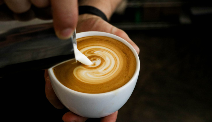 sugar and honey,yogurt and sugar,sugar and vitamin e,sugar and papaya,oatmeal and water,banana and oatmeal,yogurt and oatmeal,oatmeal and almonds,milk and coffee,yogurt and coffee,mashed strawberry,papaya and strawberry,kiwi and strawberry,baking soda and water,baking soda and honey,baking soda and lemon juice,homemade face scrub,face care tips,skin care tips