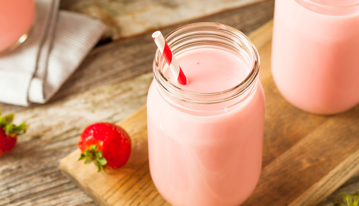 sugar and honey,yogurt and sugar,sugar and vitamin e,sugar and papaya,oatmeal and water,banana and oatmeal,yogurt and oatmeal,oatmeal and almonds,milk and coffee,yogurt and coffee,mashed strawberry,papaya and strawberry,kiwi and strawberry,baking soda and water,baking soda and honey,baking soda and lemon juice,homemade face scrub,face care tips,skin care tips