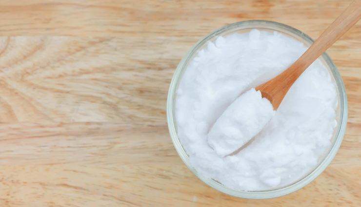 sugar and honey,yogurt and sugar,sugar and vitamin e,sugar and papaya,oatmeal and water,banana and oatmeal,yogurt and oatmeal,oatmeal and almonds,milk and coffee,yogurt and coffee,mashed strawberry,papaya and strawberry,kiwi and strawberry,baking soda and water,baking soda and honey,baking soda and lemon juice,homemade face scrub,face care tips,skin care tips