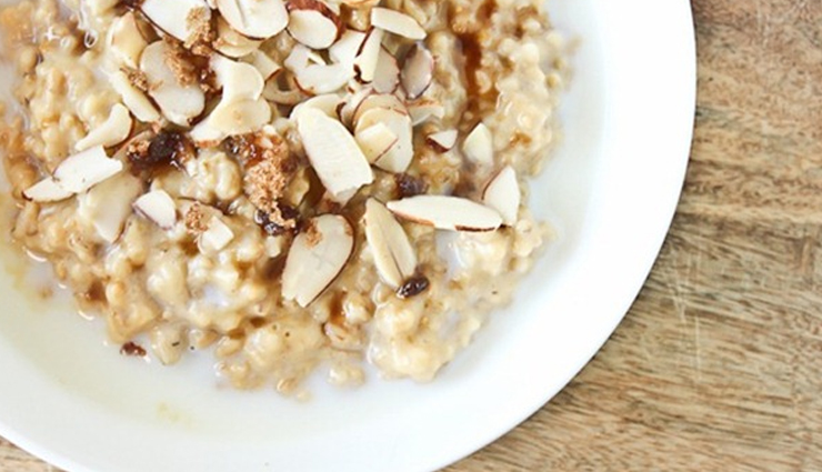 sugar and honey,yogurt and sugar,sugar and vitamin e,sugar and papaya,oatmeal and water,banana and oatmeal,yogurt and oatmeal,oatmeal and almonds,milk and coffee,yogurt and coffee,mashed strawberry,papaya and strawberry,kiwi and strawberry,baking soda and water,baking soda and honey,baking soda and lemon juice,homemade face scrub,face care tips,skin care tips