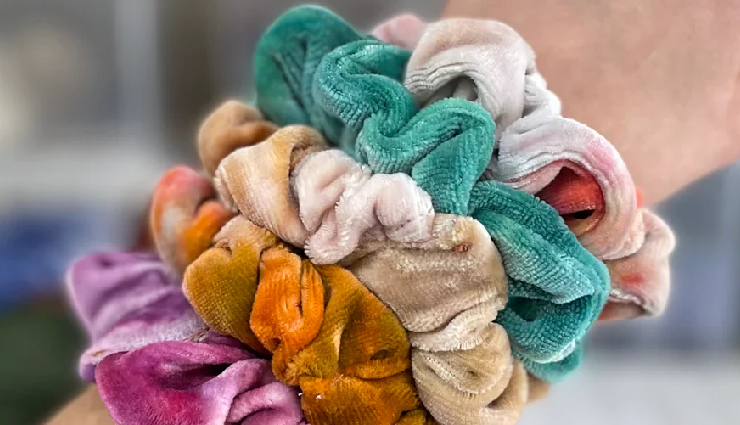 hair accessories australia,hair care in australian climate,must-have hair accessories,hair accessories for varying climates,australian weather hair care,sun protection for hair,frizz control accessories,hair styling tools for humid climates,hair ties for windy conditions,stylish hair clips and slides