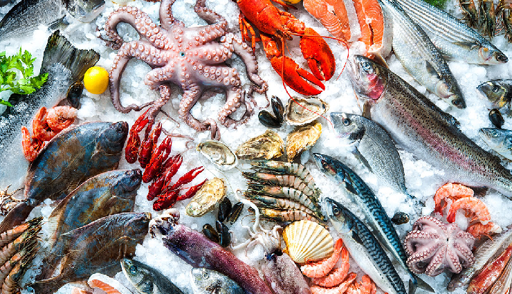 australia travel experiences,must-visit attractions australia,tourist destinations australia,exciting things to do australia,sydney tourist spots,melbourne cultural scene,pink lake australia,wildlife encounters australia,great barrier reef adventures,skydiving in australia