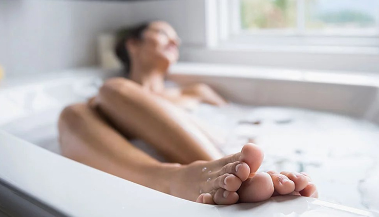 diy salt skincare,salt exfoliating scrub,salt for glowing skin,salt face mask,sea salt bath benefits,salt skin care routine,natural salt exfoliant,salt for acne-prone skin,salt and lemon scrub,salt honey face mask,salt water facial rinse,salt for skin health,salt for foot soak,diy salt treatments for skin,skincare with salt benefits.