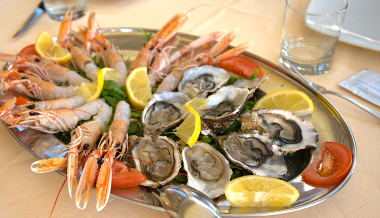 Enjoy The Freshly Caught Seafood at These Places in Venice