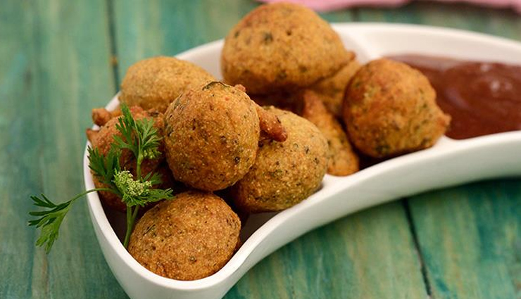 seasonal dishes to try in india,india,lapsi and kadhi,thukpa,beetroot thoran,methi na gota,lukhmi,mouthwatering seasonal dishes,dishes in india,india