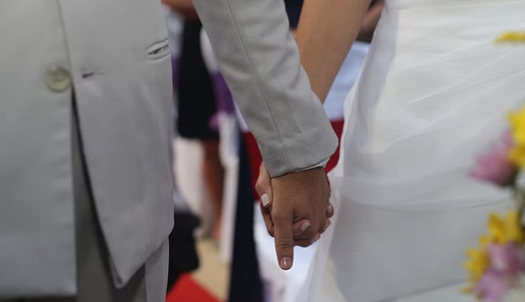 second marriage success,remarriage advice,starting over after divorce,blended family tips,building a strong second marriage,communication in second marriage,prioritizing your relationship,trust and intimacy in second marriage,learning from past mistakes,pre-marriage counseling for second marriage