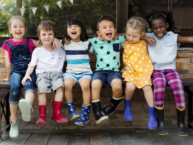 आपके ये राज सिर्फ एक ही व्यक्ति बता सकता है, वो है आपका सच्चा दोस्त best friend tips,secrets best friend know,friendship tips