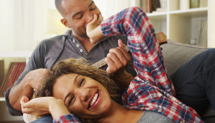 secrets in a relationship,when to keep secrets,relationship secrets exceptions,keeping secrets from partner,healthy relationship secrets,withholding information in a relationship,relationship trust secrets,maintaining privacy in a relationship,surprising your partner,emotional boundaries in relationships,what secrets are okay to keep