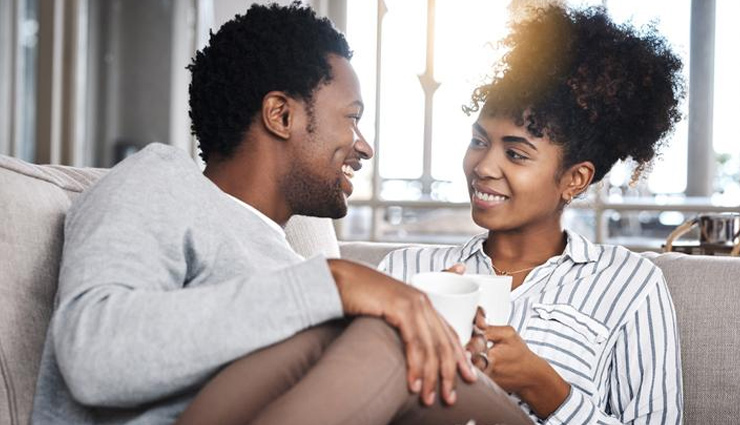 secrets in a relationship,when to keep secrets,relationship secrets exceptions,keeping secrets from partner,healthy relationship secrets,withholding information in a relationship,relationship trust secrets,maintaining privacy in a relationship,surprising your partner,emotional boundaries in relationships,what secrets are okay to keep