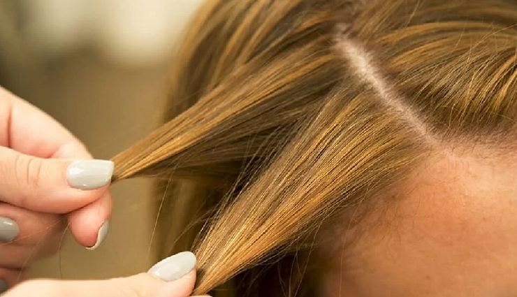 glass hair trend,achieving glass hair,glass hair tutorial,sleek hair styling,hair maintenance tips,straightening hair techniques,heat protectant products,blow drying methods,hair sectioning,hair straightener tips,flat iron techniques,glossy hair finish,shine serum application,hair oil for shine,frizz control tips,hair styling for elegance,celebrity hair trends,influencer hairstyles,haircare routine,professional hair styling