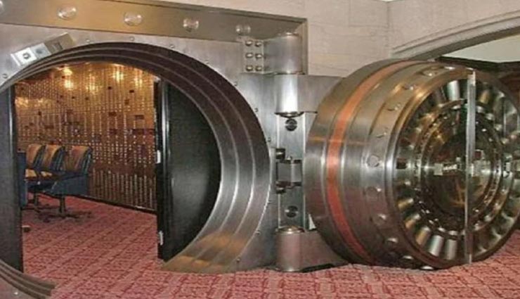 अमेरिका के व्हाइट हाउस से ज्यादा इस इमारत की होती है सुरक्षा, तैनात हैं 30 हजार सैनिक weird news,weird place,most secure place in the world,kentucky fort knox,gold reserve of america