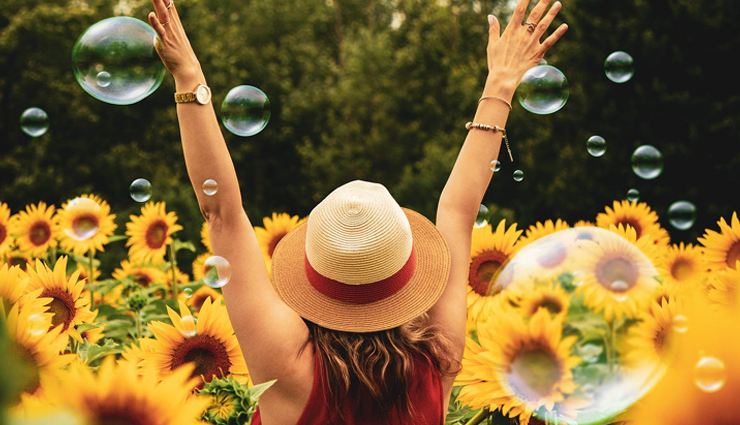 self-esteem enhancement,positive affirmations,cultivating positivity,realistic goal setting,achieving success,self-appreciation habits,avoiding comparisons,embracing uniqueness,focusing on changeable aspects,acceptance of the unchangeable