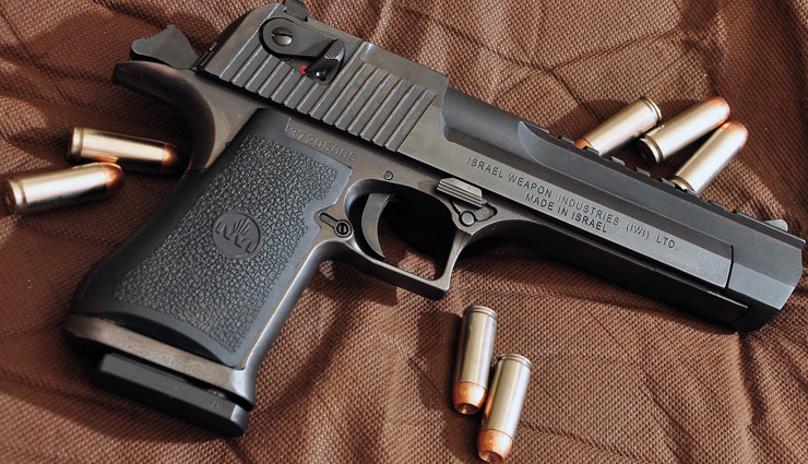 Weird Story- 23 Year Old Man Killed Himself While Clicking Selfie