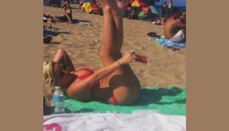 entertainment,technology,10 worst selfie moments,worst selfies ever takes,worst selfie around the world,selfie addiction,selfies,mobiles