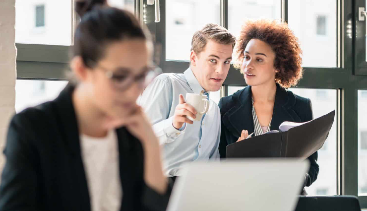 selfish person traits,recognizing selfish behavior,signs of selfishness,identifying selfish individuals,self-centered behavior,understanding selfishness,manipulative tendencies,lack of empathy signs,narcissistic behaviors,deceitful manipulation tactics,controlling personality traits,egocentric worldview indicators,exploitative behavior patterns,transactional relationships,concealed vulnerability traits