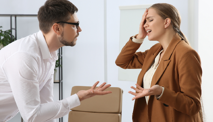 selfish person traits,recognizing selfish behavior,signs of selfishness,identifying selfish individuals,self-centered behavior,understanding selfishness,manipulative tendencies,lack of empathy signs,narcissistic behaviors,deceitful manipulation tactics,controlling personality traits,egocentric worldview indicators,exploitative behavior patterns,transactional relationships,concealed vulnerability traits