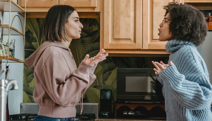 selfish friend signs,signs of a selfish friend,identifying selfish friends,selfish behavior in friendships,self-centered friend indicators,recognizing selfishness in friendships,red flags of a selfish friend,traits of a selfish friend,characteristics of selfish friends,selfish friend behaviors