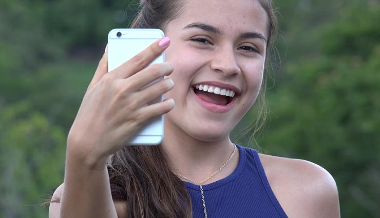 relationship tips,relationship tips in hindi,rift in relationships by selfie,reasons of rift in relationship