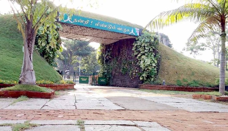 botanical gardens india,famous botanical gardens,lal bagh bangalore,ooty botanical garden,national botanical research institute,mughal gardens delhi,semmozhi poonga chennai,acharya jagadish chandra bose garden,agri-horticultural society kolkata,empress botanical garden pune,jawaharlal nehru tropical garden,raja’s seat garden madikeri,indian botanic gardens,gardens to visit india,indias botanical wonders